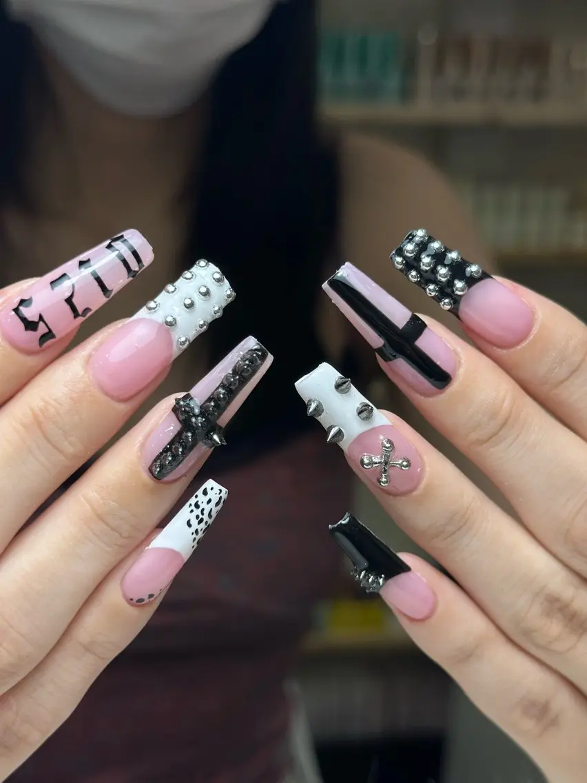 ネイル フレンチネイル グラデーション 韓国ネイル マグネットネイル シンプルネイル ハンドネイル CoMo Nailのネイルデザイン