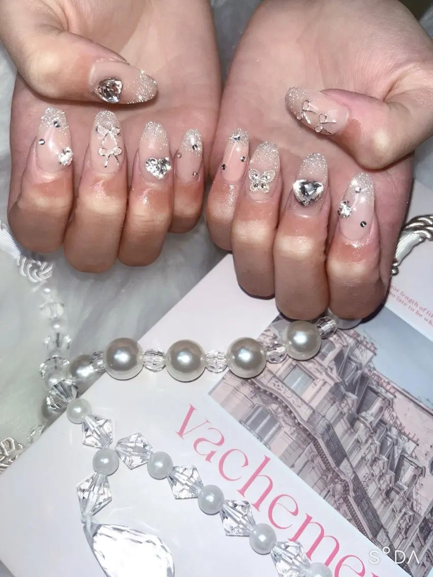 ネイル ハンドネイル CARAT カラットのネイルデザイン