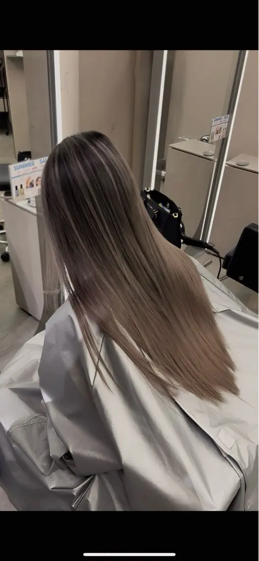 カラー ヘアカラー トリートメント 今が1番似合う自分に /志音のヘアスタイル