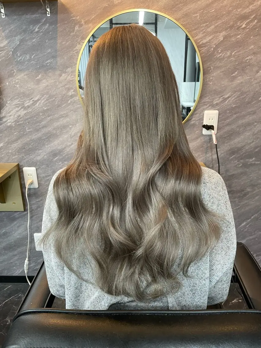 ロング カラー ダブルカラー グレージュ エクステ ヘアカラー エクステ マリカ🦋韓国 ハイトーン/エクステのヘアスタイル