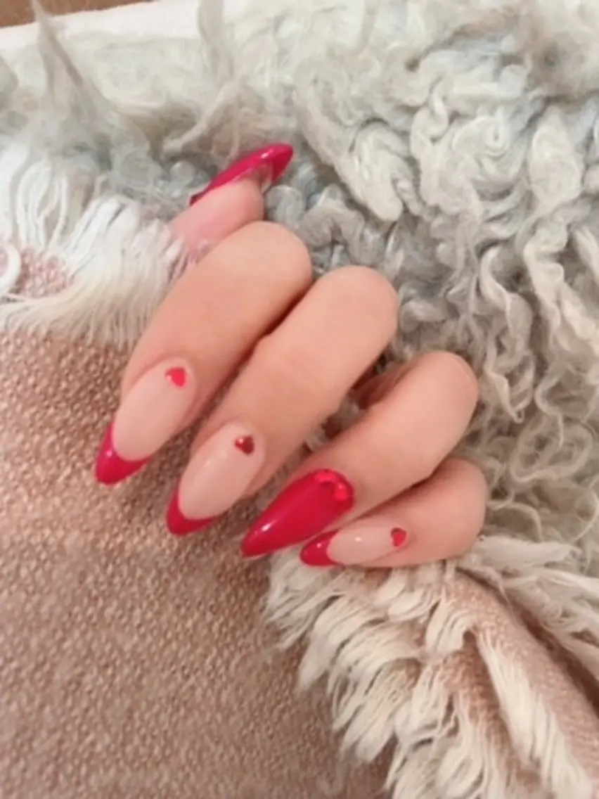 ネイル ハート バレンタイン nailsaron kohiroのネイルデザイン