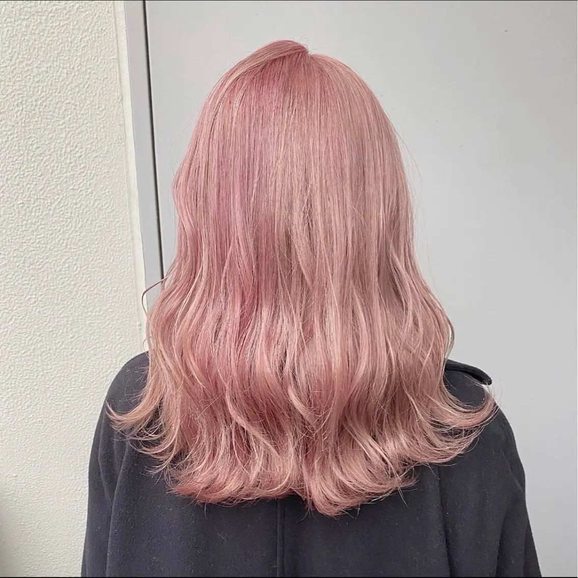 ミディアム 🍀yuria/ハイ トーン/ペールカラーのヘアスタイル