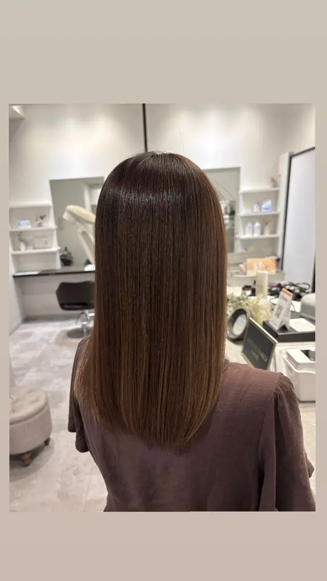 セミロング 縮毛矯正 トリートメント はしもとひより/ブリ ーチ矯正/艶カラーのヘアスタイル