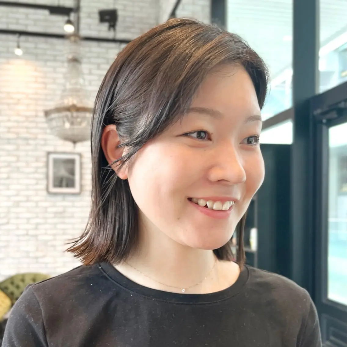 ミディアム カット 好光 優香のヘアスタイル