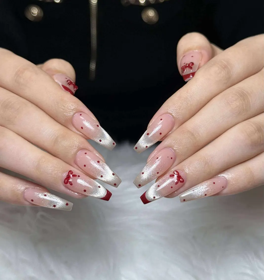 ネイル オーロラネイル ボルドー ブラウン 氷ネイル・うるうるネイル キラキラネイル ハンドネイル Julli NailStudioのネイルデザイン