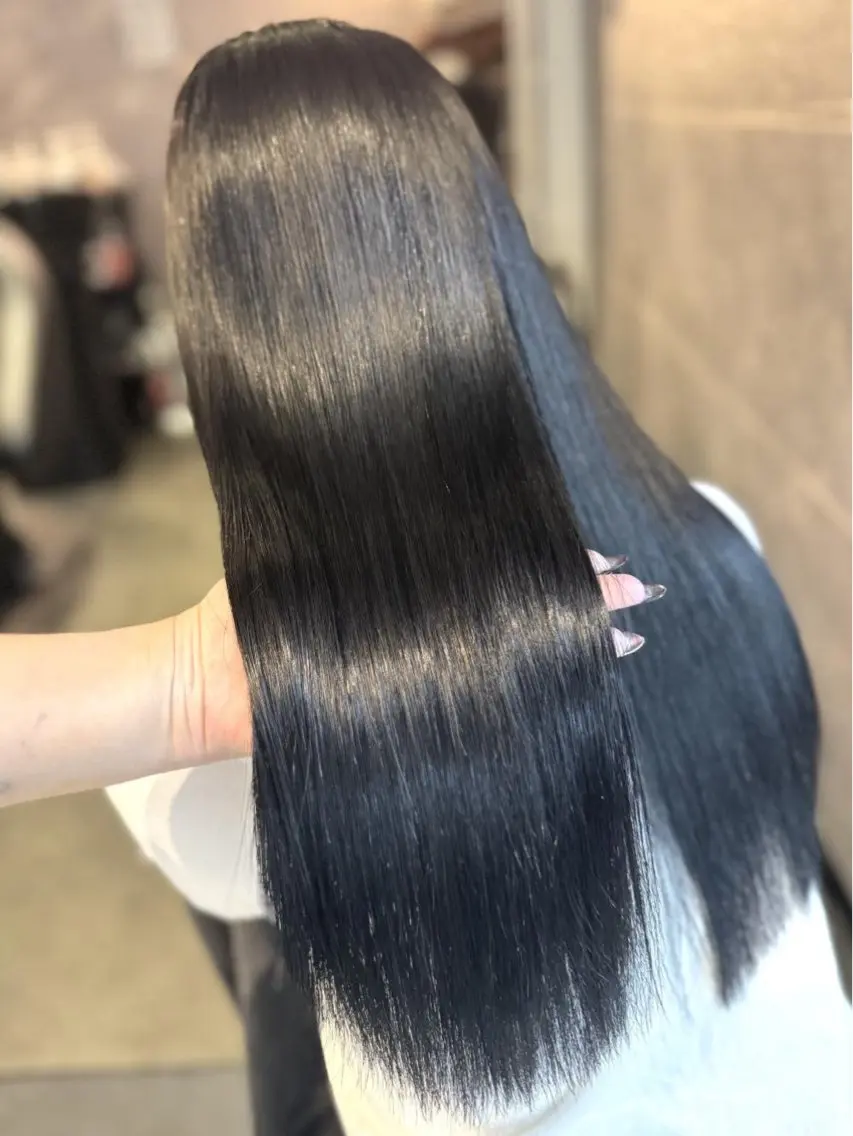 ロング カラー 黒髪 ブルーカラー ブルーブラック ヘアカラー トリートメント 🍒さき🍒大宮/ 透明感カラーのヘアスタイル