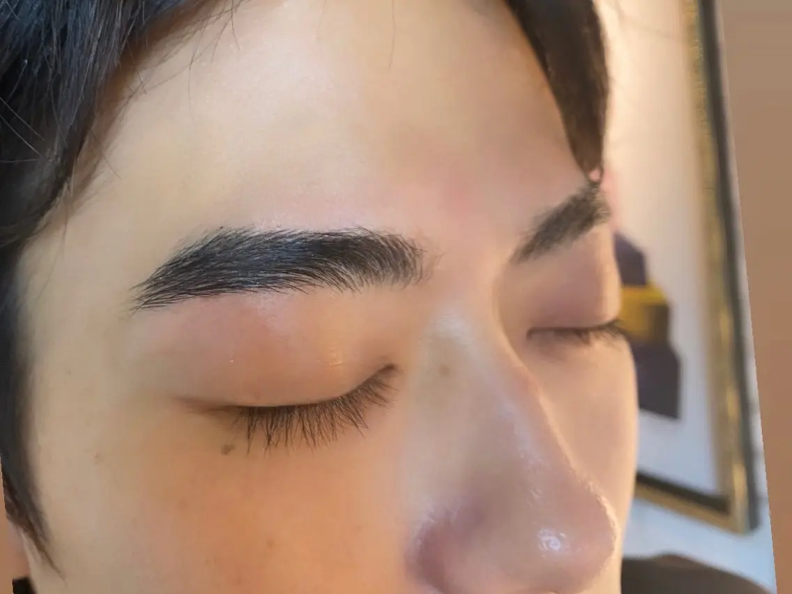 メンズ アイブロウ EYES YUNのマツエク・マツパデザイン