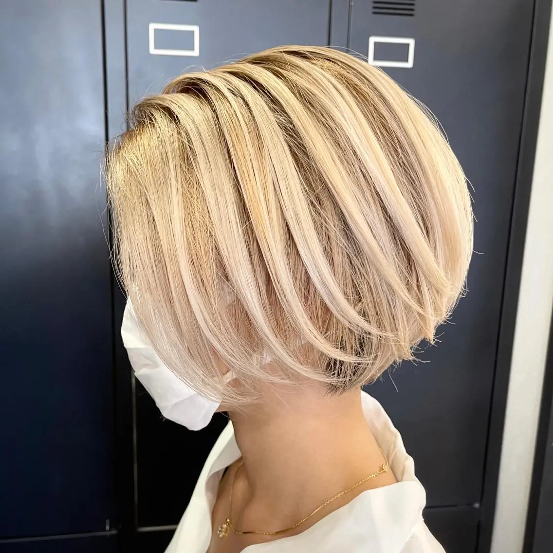 ショート カラー ヘアアレンジ バレイヤージュ デザインカラー ハイライトカラー 外国人風カラー ハイライト アンドウ ユウ/ レイヤーカット/韓国のヘアスタイル