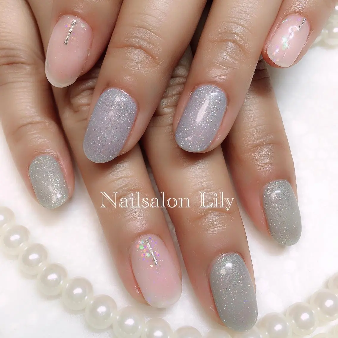 ネイル シンプルネイル Lily*nail 🌻Mii🌻のネイルデザイン