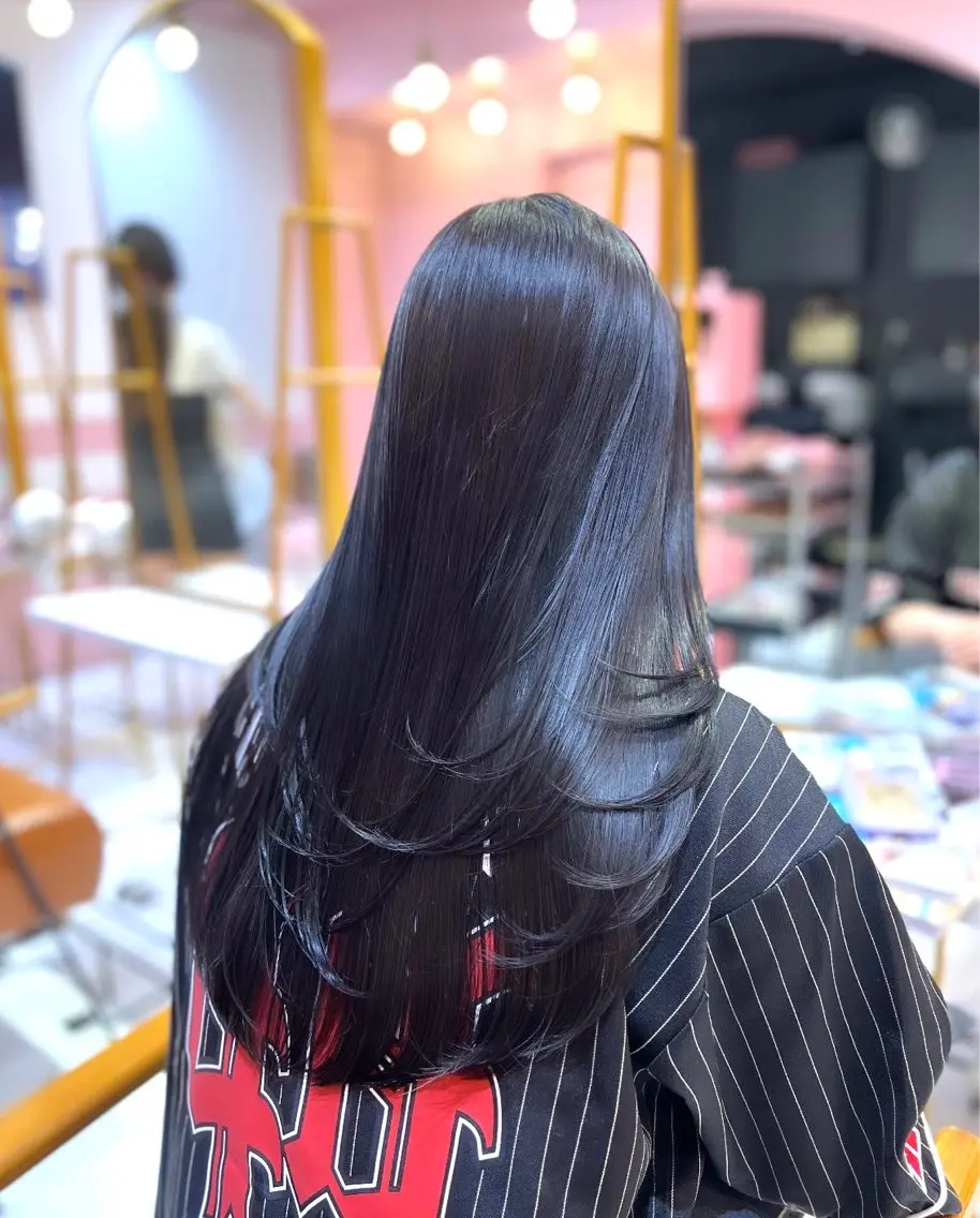 ロング カット 韓国風／髪質改善✨️ AYAKAのヘアスタイル