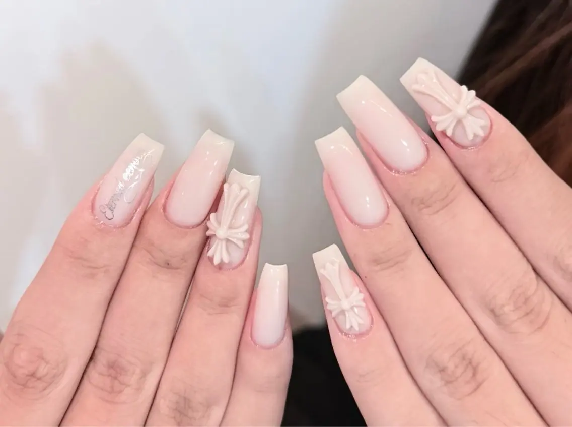 ネイル Nail salon 🖤Yuのネイルデザイン