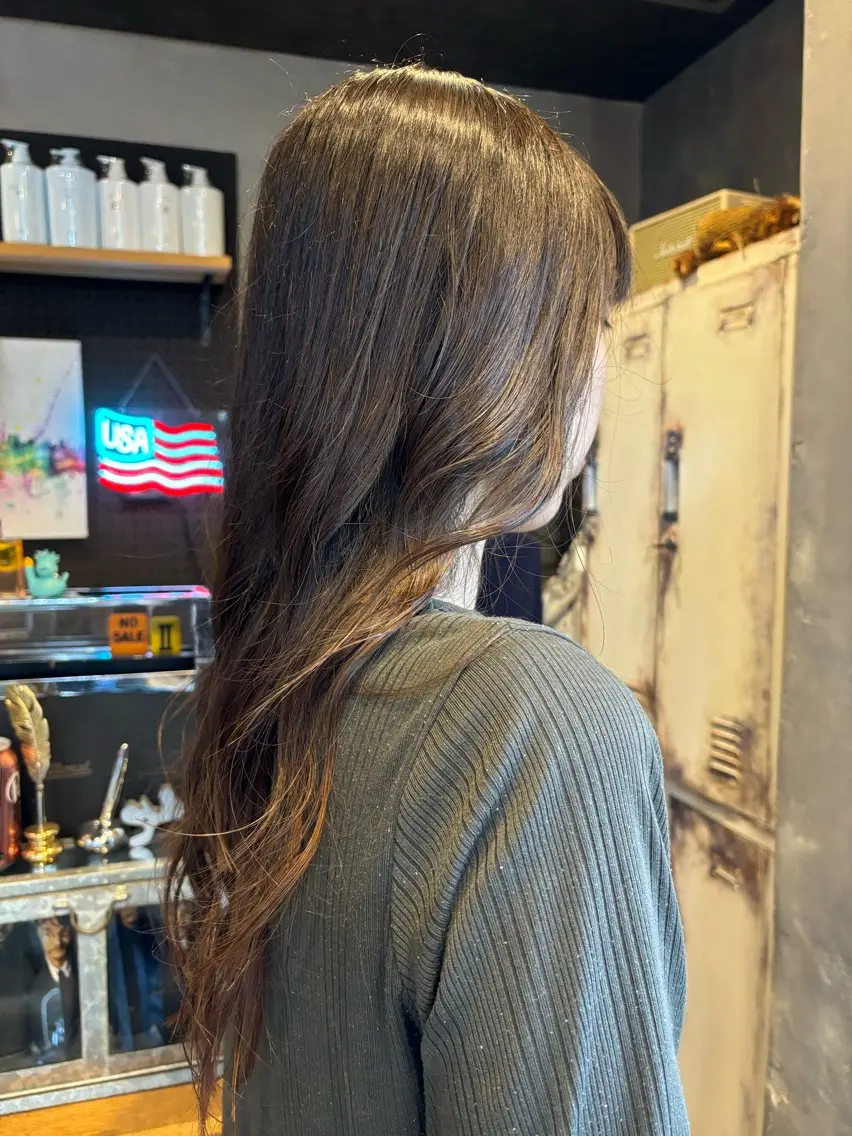 ロング 田中 綾乃のヘアスタイル