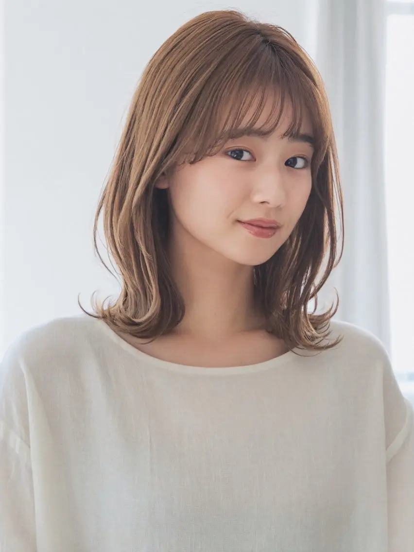 ミディアム Modek's 西宮 akariのヘアスタイル