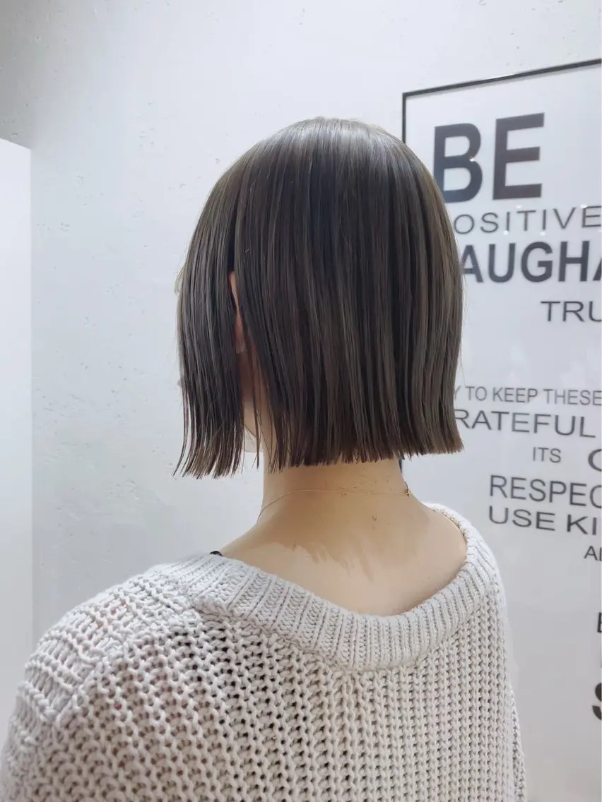 ショート カラー 赤み無し柔らかカラー 【梅田】madokaのヘアスタイル