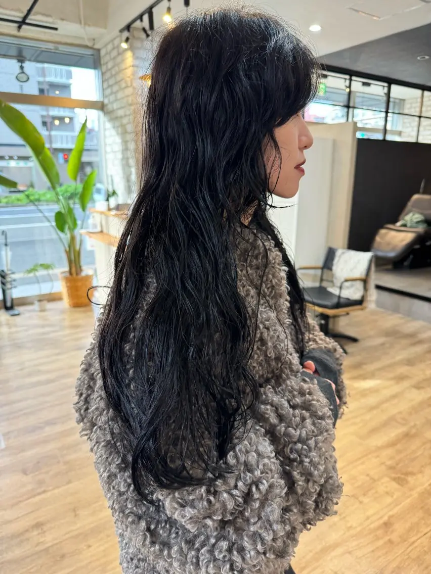 ロング パーマ Basis 田口豪司のヘアスタイル