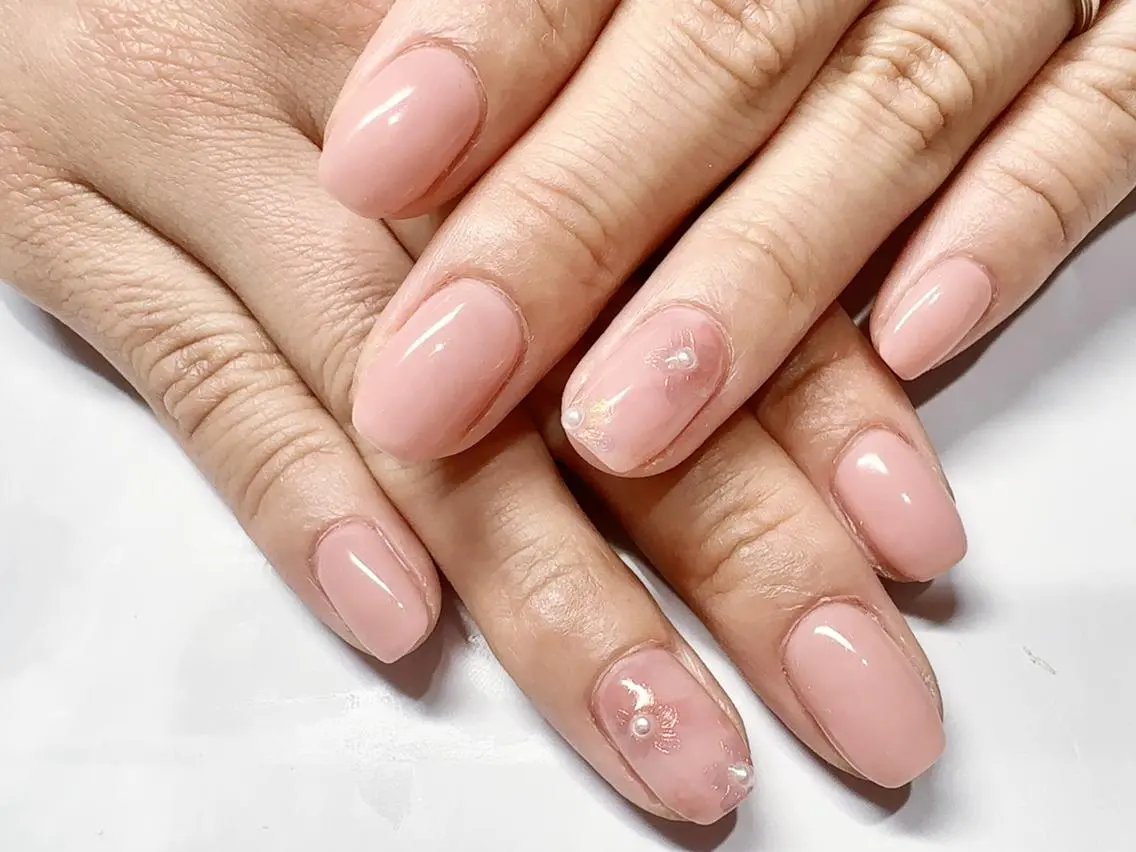 ネイル ハンドネイル Lisse銀座 Nailのネイルデザイン
