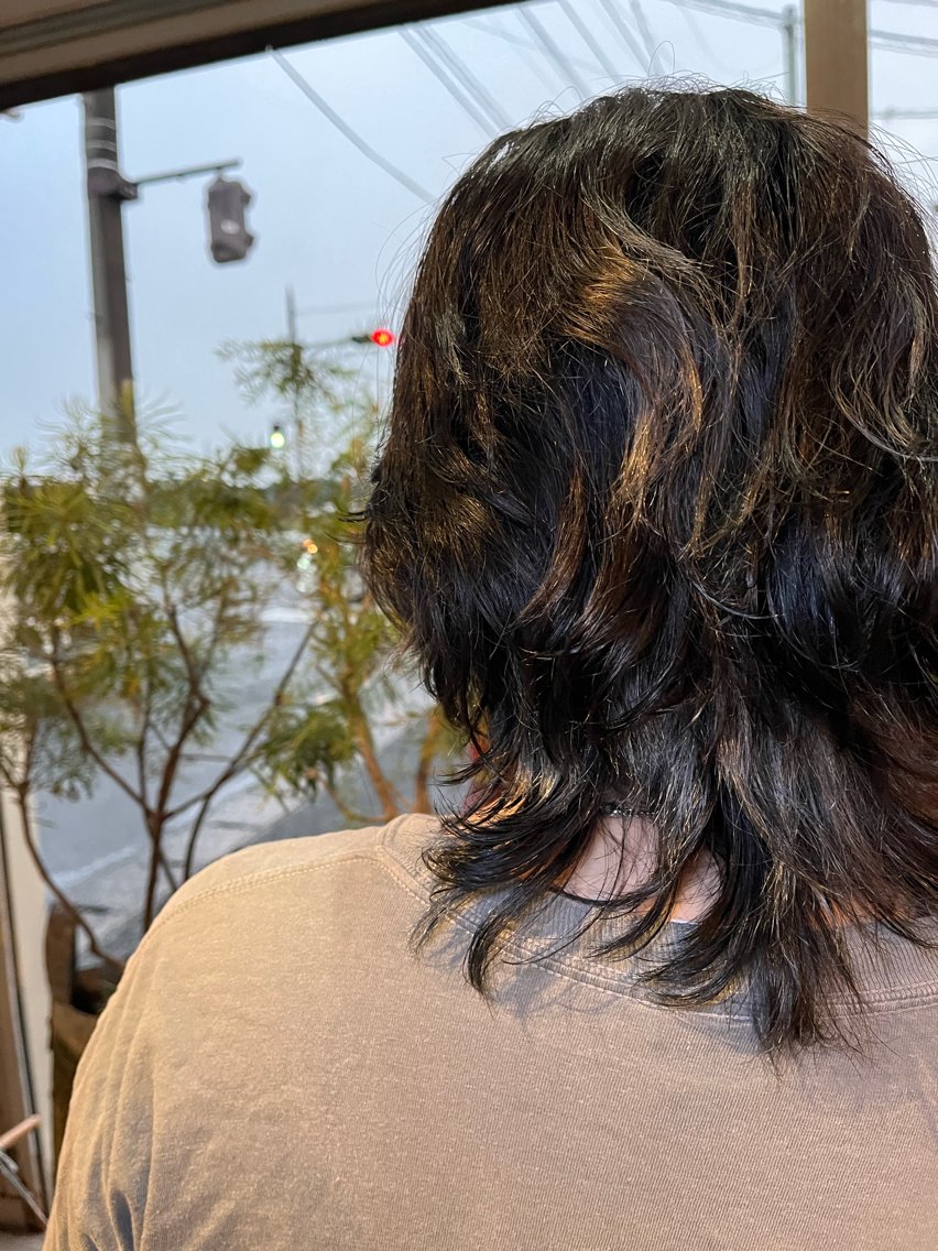 ミディアム カラー パーマ ミディアムパーマ ブリーチ 佐藤 聖音のヘアスタイル