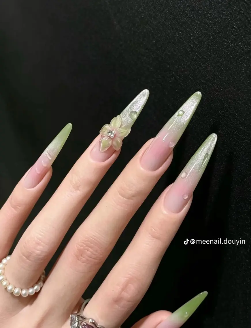 ネイル 韓国ネイル マグネットネイル 持ち込み ハンドネイル Dyo Nail_Royalのネイルデザイン