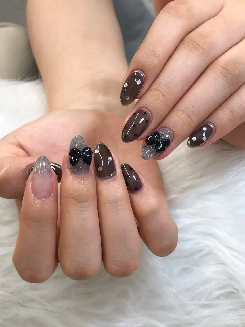 ネイル ハンドネイル Glow Minamiのネイルデザイン