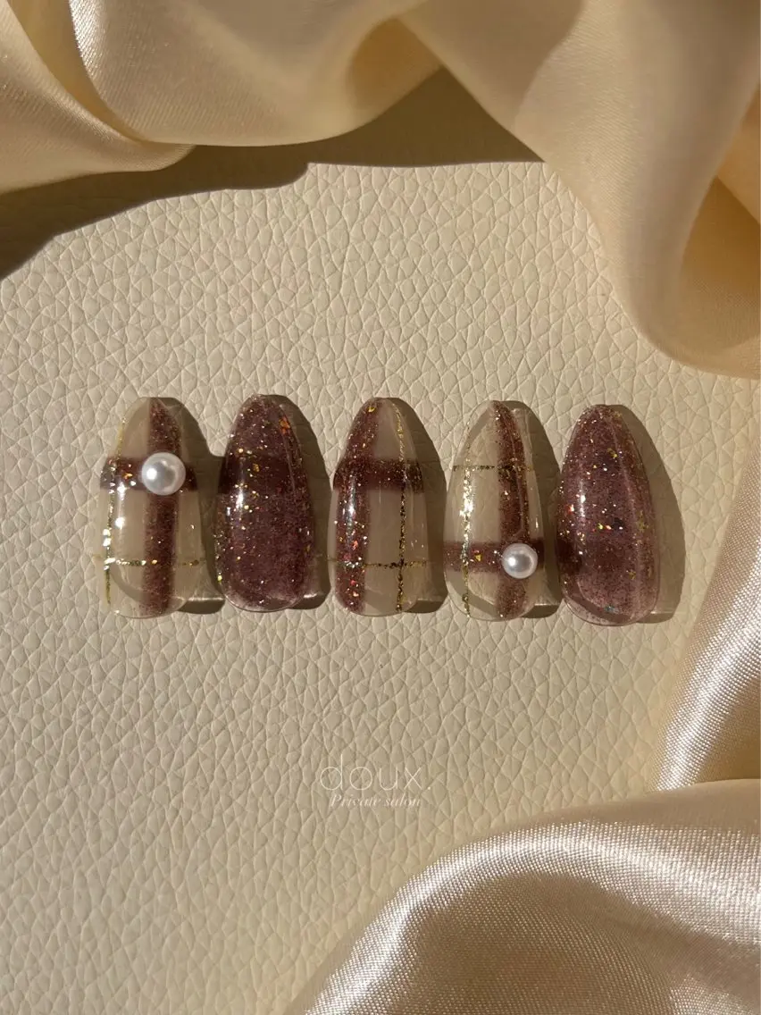ネイル フラッシュネイル 韓国ネイル マグネットネイル ニュアンスネイル 冬ネイル doux. nailのネイルデザイン