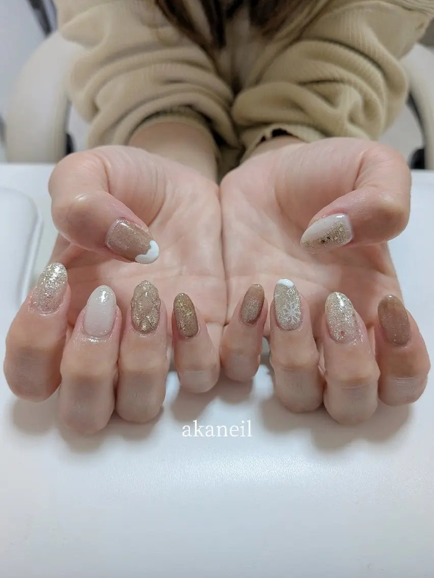 ネイル マグネットネイル 持ち込み 冬ネイル クリスマス ハンドネイル 【akaneils】 アカネのネイルデザイン