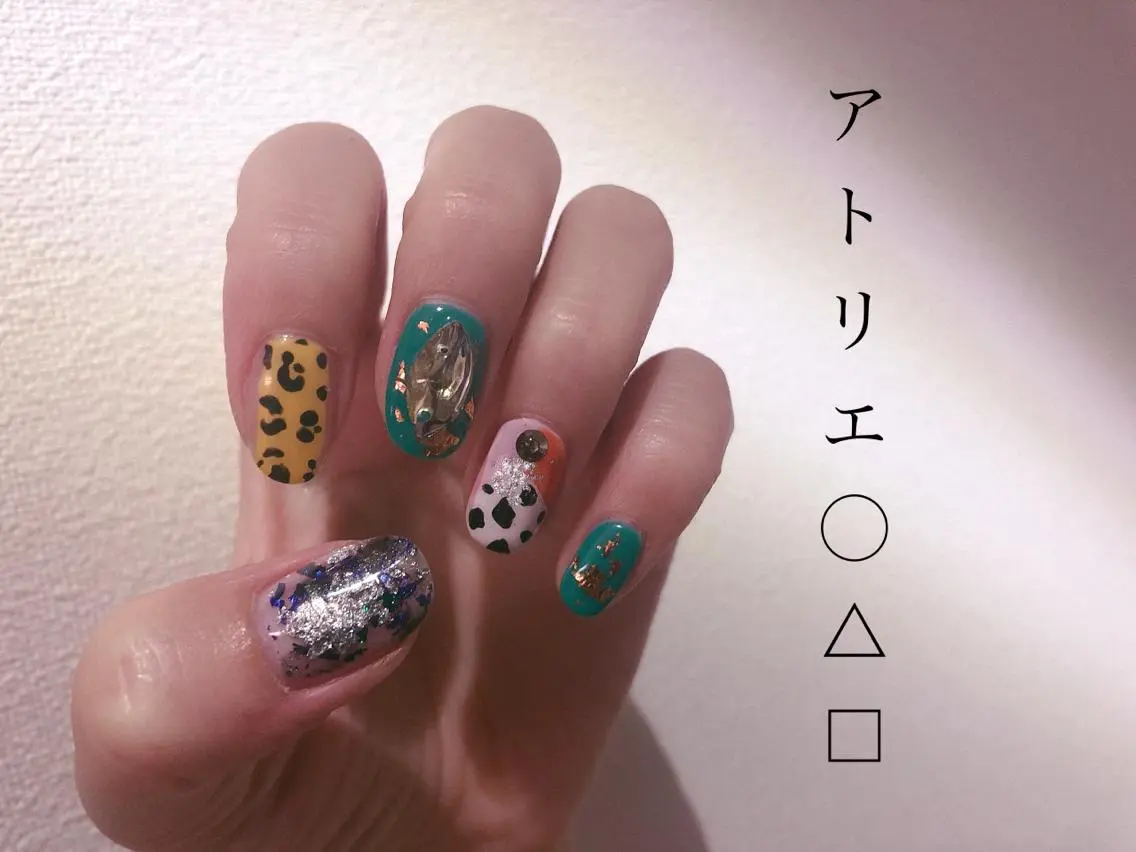 ネイル ハンドネイル アトリエ ○△□のネイルデザイン