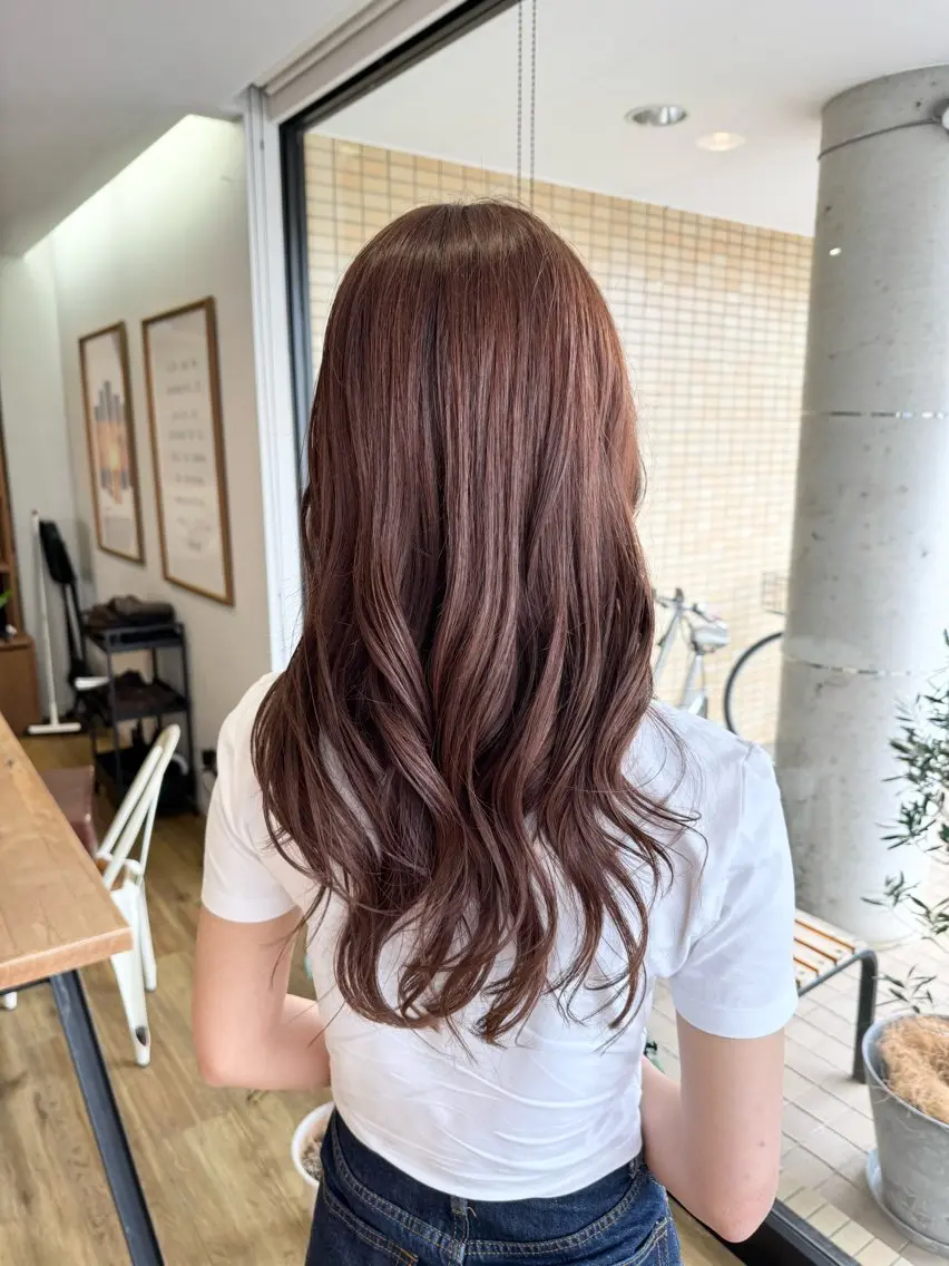 ロング カラー ベージュカラー カット ヘアカラー トリートメント ツキダテ ユイのヘアスタイル