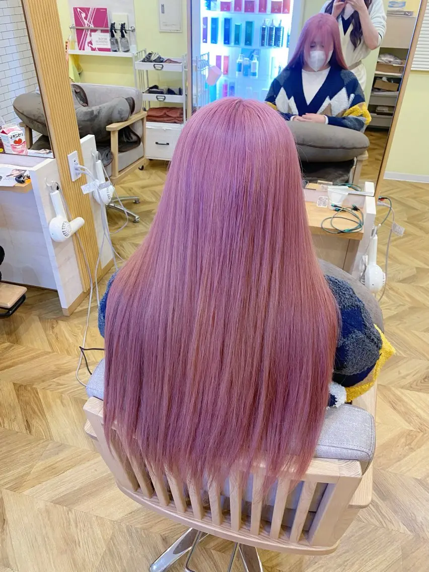 ロング カラー ブリーチ ピンクカラー ヘアカラー 南上 野々佳のヘアスタイル