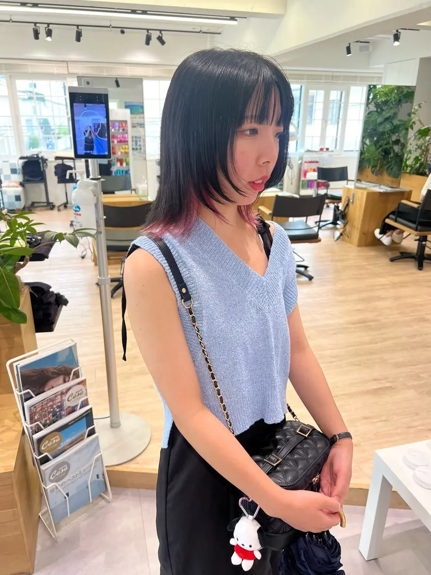 ミディアム カラー カット ヘアカラー トリートメント 艶ベージュ/オリーブ カラー🫒airiのヘアスタイル