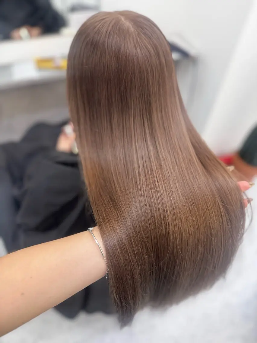 ロング ヘアカラー トリートメント ハイトーン/レイヤー 五島桜樫のヘアスタイル
