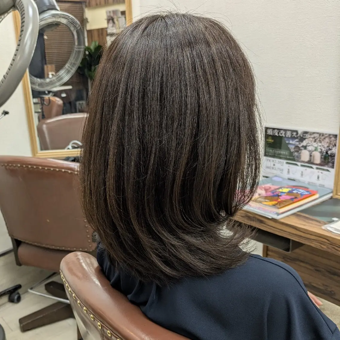 ミディアム パーマ ミディアムレイヤー ミディアムパーマ レイヤーカット デジタルパーマ 陽葵 (hinata)のヘアスタイル