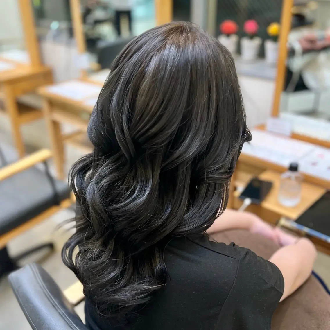ロング カラー 黒髪 透明感カラー ヘアカラー 中谷 安里のヘアスタイル