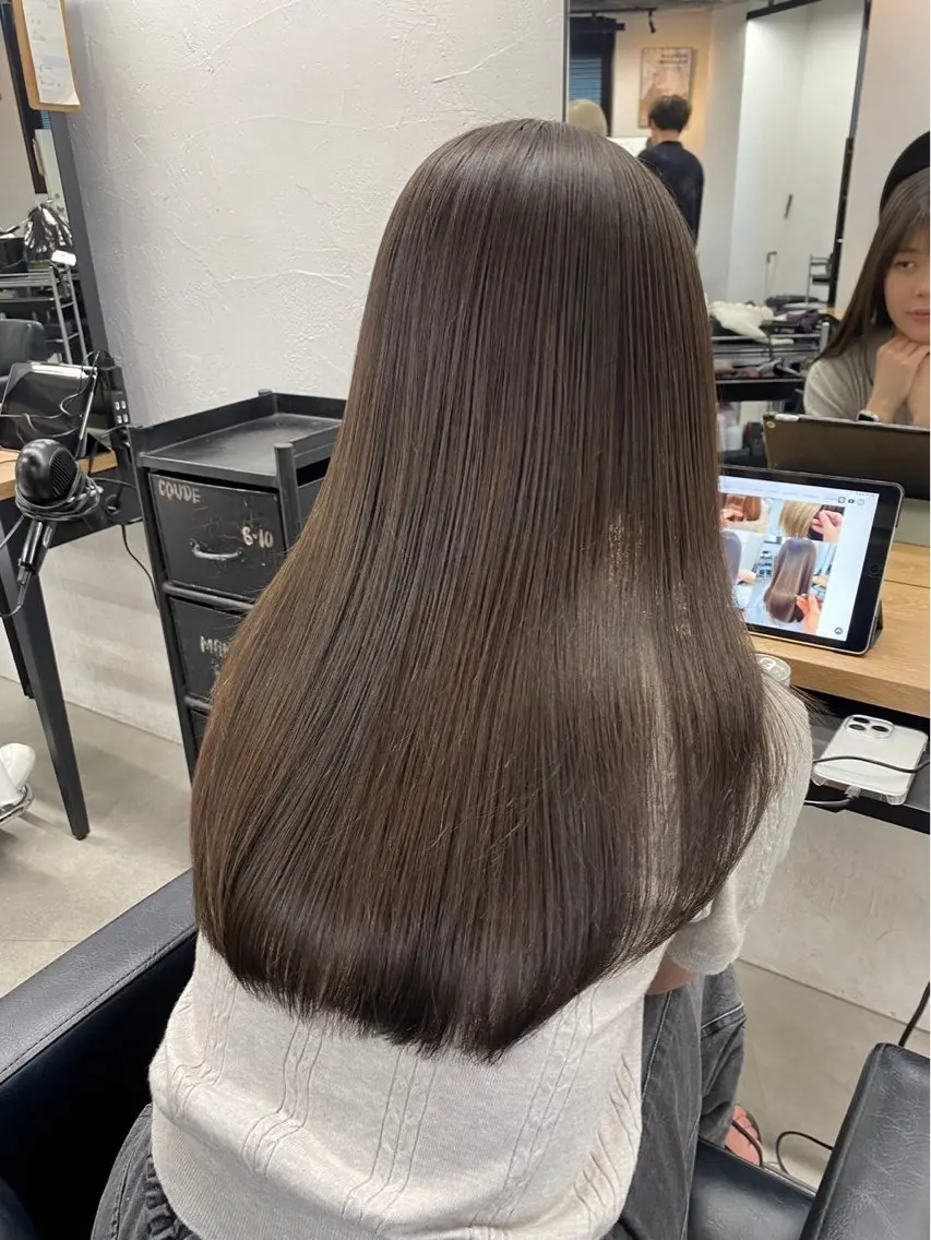 カラー ブリーチ ダブルカラー ブリーチなしカラー 松岡 沙弥のヘアスタイル
