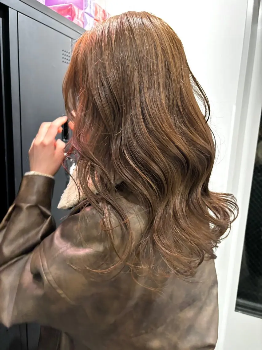 ロング カラー ヘアカラー ブリーチなし透明感 ツヤカラー/ユナのヘアスタイル