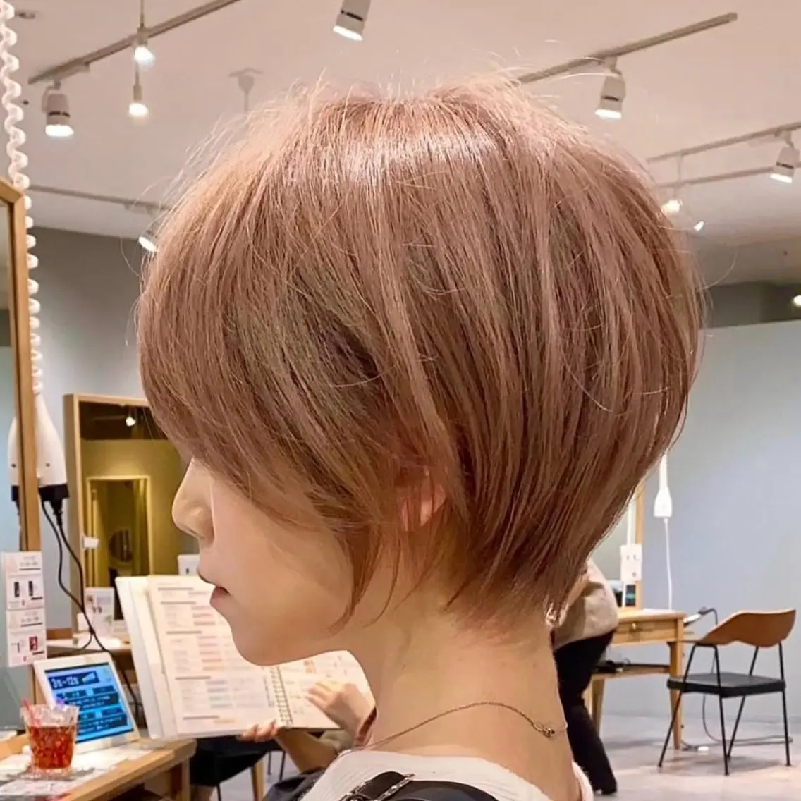ショート カラー ショートボブ ボブレイヤー 丸みショート ボブ くびれヘア カット トリートメント ショート/似合わせ/ 豊中/髙井のヘアスタイル