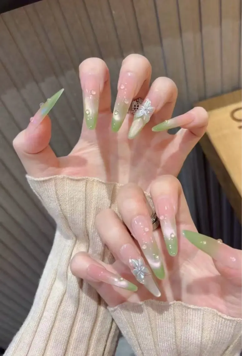 ネイル ハンドネイル Natsu ❤️のネイルデザイン