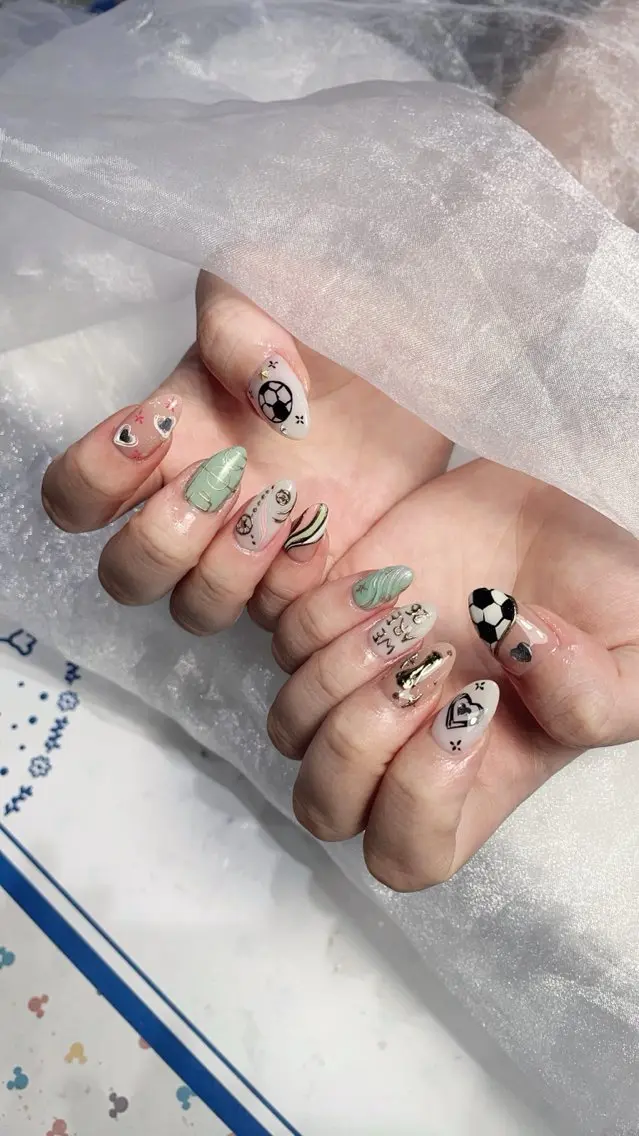 ネイル ハンドネイル Rosy Nail Galleryのネイルデザイン