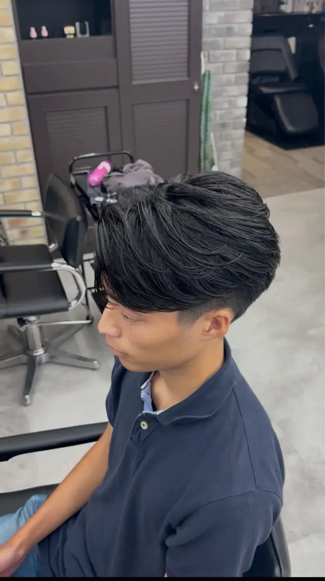 メンズ センターパート 海外ヘア 本田　有里のヘアスタイル