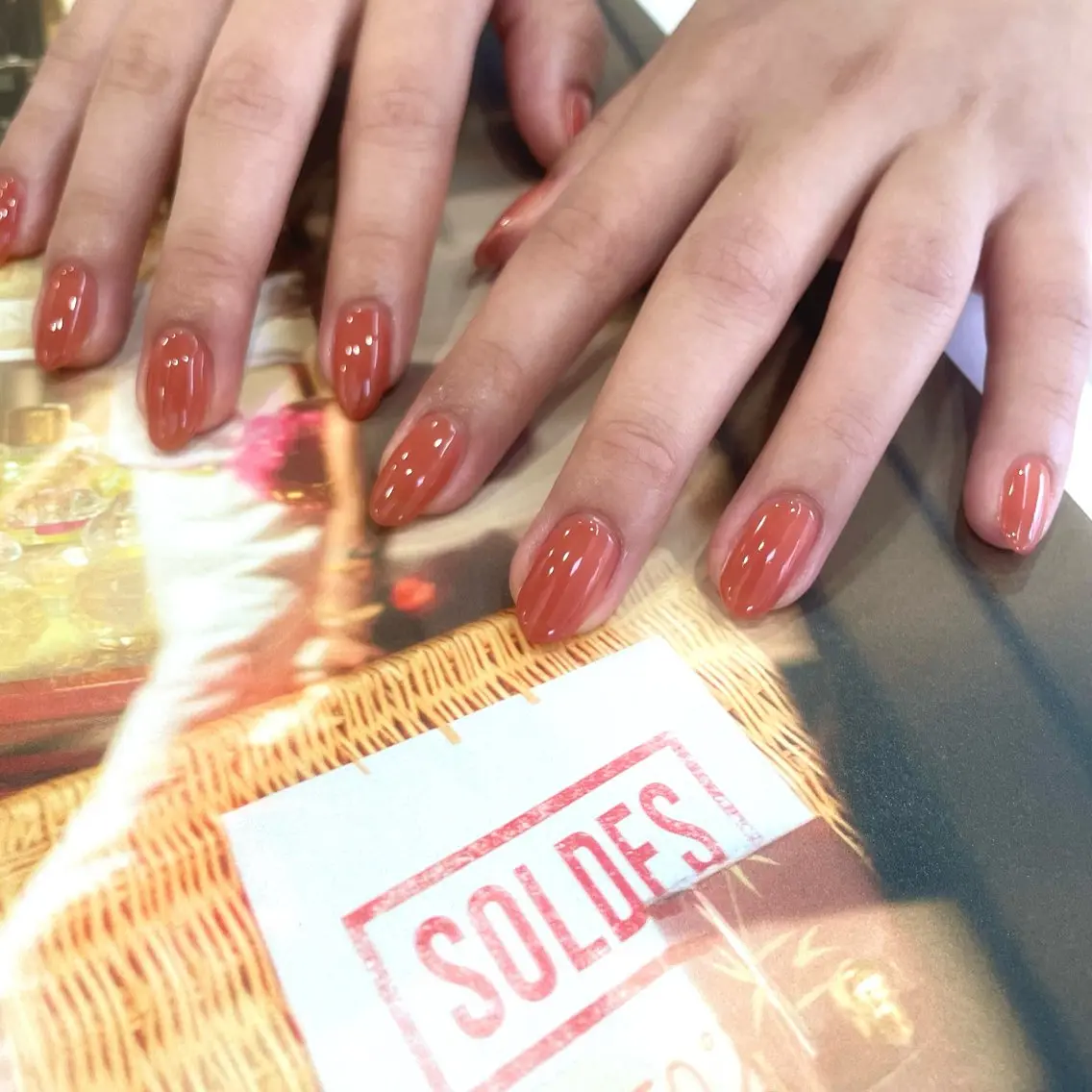 ネイル ワンカラーネイル ハンドネイル nailsalon amity🌿池田のネイルデザイン