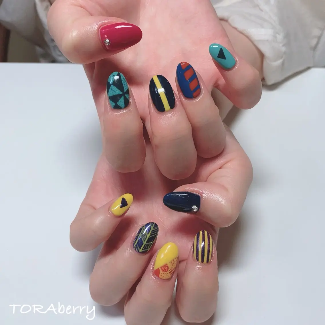 ネイル ハンドネイル ネイリスト なつみのネイルデザイン