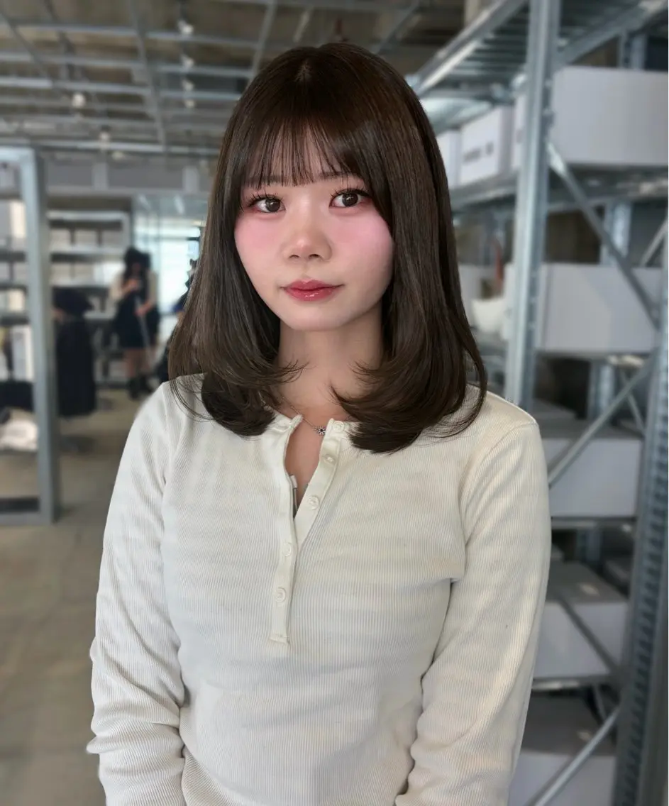 ミディアム カラー カット ヘアカラー トリートメント ダブルカラー/レイヤ ーカット 🤍ゆきなのヘアスタイル