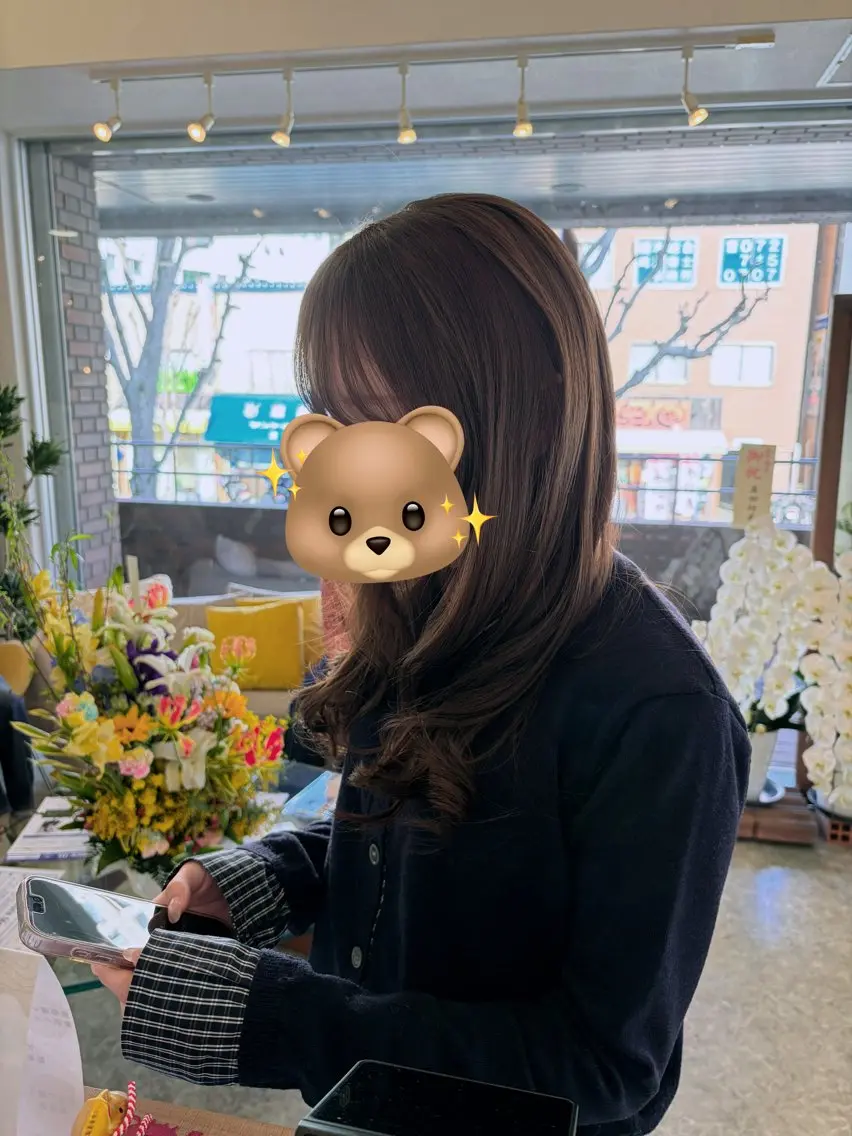 セミロング カラー ブラウンカラー オレンジ ヘアカラー めぞんどぼーて KONOMIのヘアスタイル