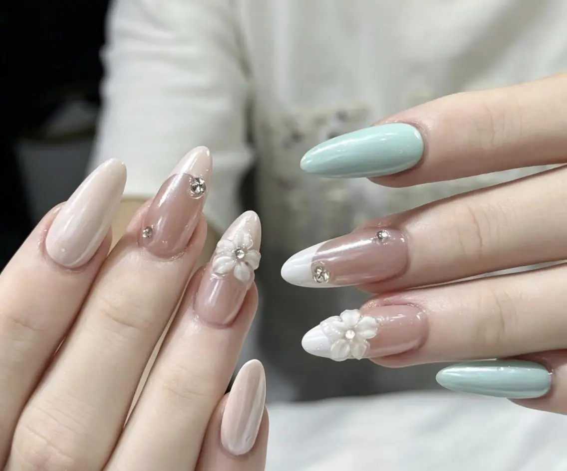 ネイル ハンドネイル 🎀 Ayaka_nailのネイルデザイン