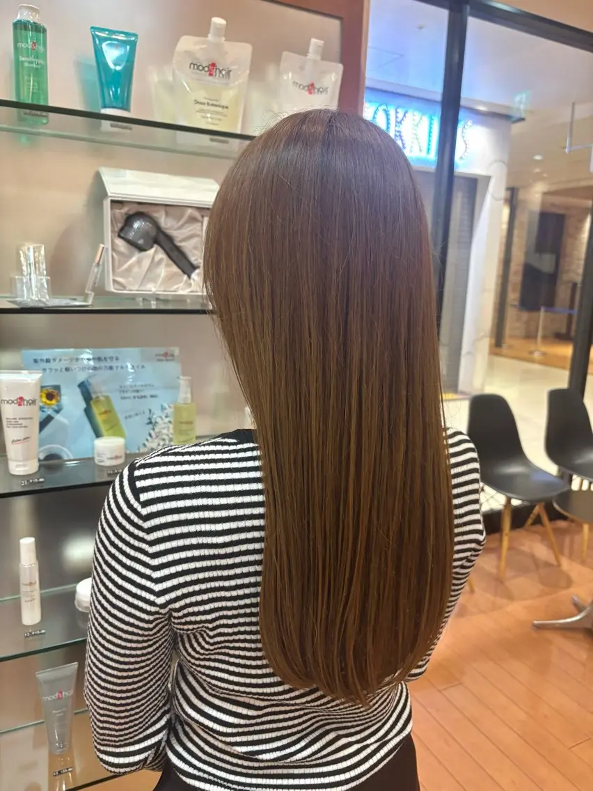ロング カラー ベージュカラー ヘアカラー エバト チヒロのヘアスタイル
