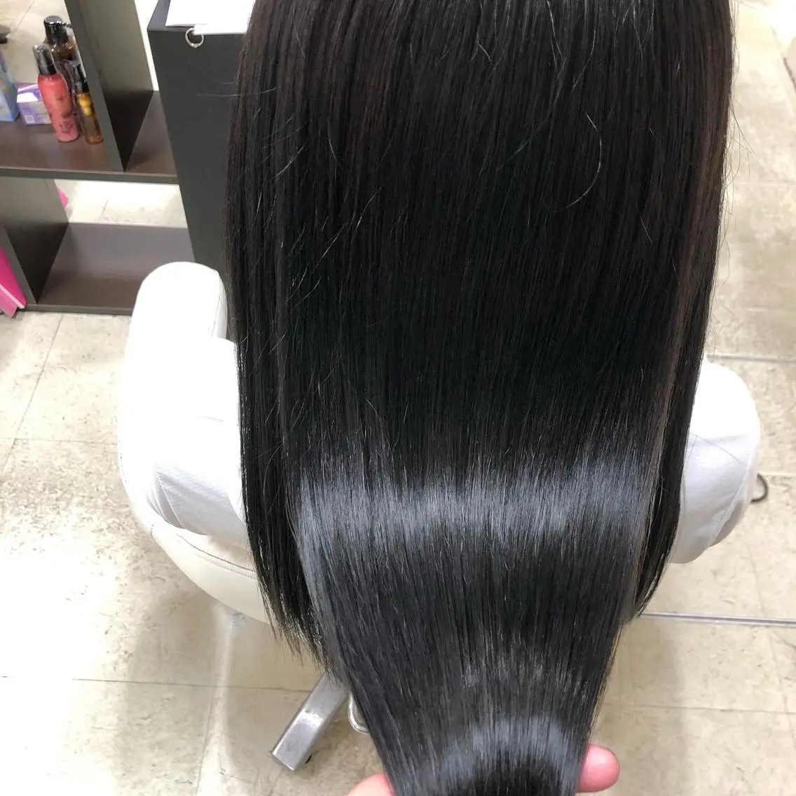 セミロング カット 縮毛矯正 le. pidorgeのヘアスタイル