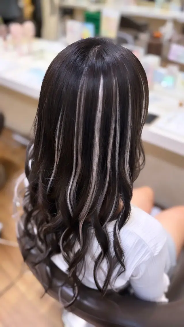 ロング ヘアアレンジ シールエクステ エクステ ハイライト 学生 ヘアカラー エクステ 🎀カラーモデル 募集中🎀はるか🎀のヘアスタイル