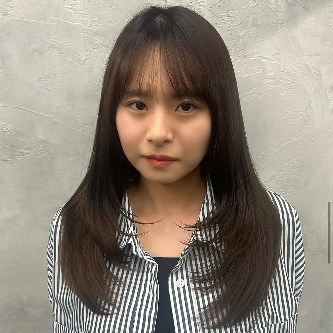 ロング カラー レイヤーカット 縮毛矯正 トリートメント 松川ヒナ|韓国レイヤ /耳つぼジュエリーのヘアスタイル