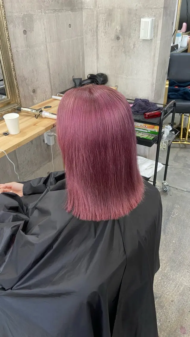 ミディアム カラー ベージュカラー ブリーチ ダブルカラー ピンクカラー ピンクベージュ カット ヘアカラー Sunny side 大名 RIOのヘアスタイル
