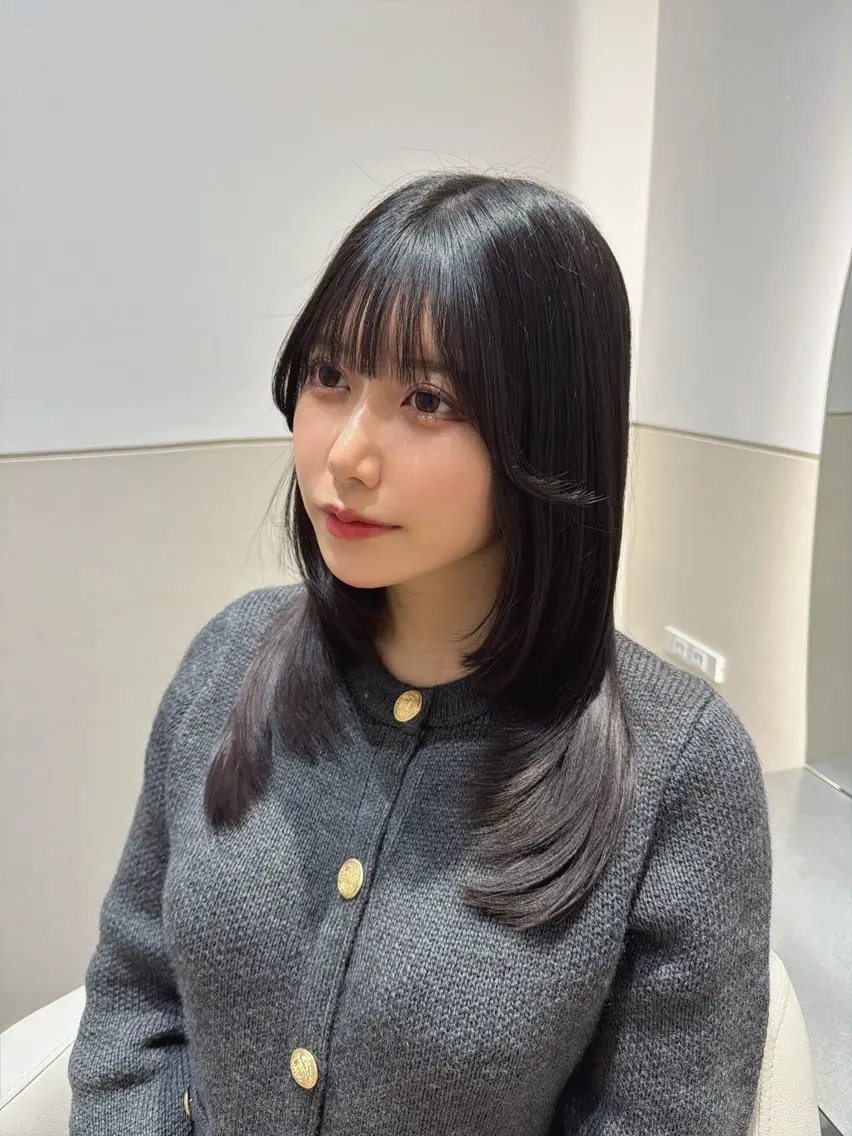 セミロング カラー カット ヘアカラー トリートメント 🩷韓国ヘア/ヨシン モリ🩷Maikaのヘアスタイル