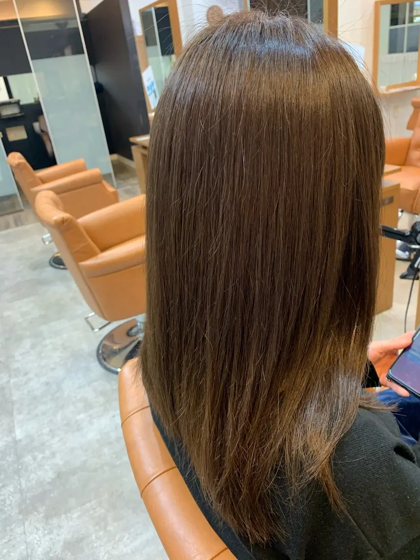 ミディアム アッシュ 野嶋 🐻のヘアスタイル